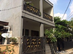 Sopir Sekretaris MA di Mata Tetangga: Orang Kaya, Mobilnya Tiga