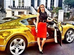 Foto: Ketika Anak-anak Orang Kaya London Pamer Harta