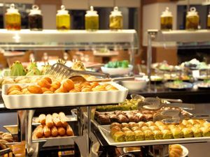 Di Malaysia, Sajian Buffet Ramadan Tanpa Sertifikat Halal Kena Denda hingga Rp 600 Juta