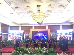 Ini Alasan BUMN Butuh Asuransi Valas