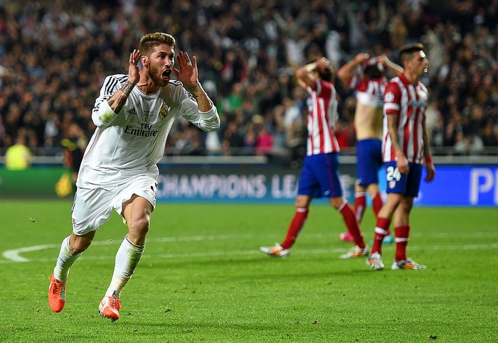 Sergio Ramos merayakan gol yang dicetaknya di injury time babak kedua, untuk menyamakan skor menjadi 1-1, di laga final Liga Champions 2014 melawan Atletico Madrid.