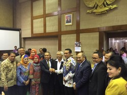 Rotasi Fraksi PAN, Teguh Juwarno Dilantik Jadi Ketua Komisi VI DPR