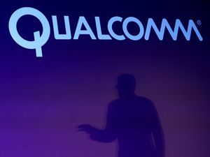 Qualcomm Akuisisi Pembuat Chip Apple Pay Rp 613 Triliun Qualcomm Akuisisi Pembuat Chip Apple Pay Rp 613 Triliun