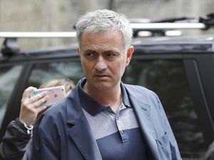 Ancelotti: Mourinho Akan Fantastis untuk MU
