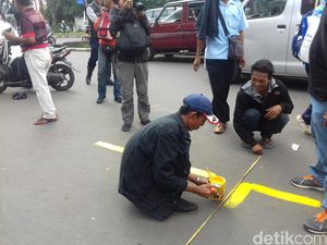 Ada Jalur Ngetem Mikrolet 44, Ahok: Harus Konsisten Tak Keluar Batas Ada Jalur Ngetem Mikrolet 44, Ahok: Harus Konsisten Tak Keluar Batas