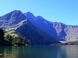 Kabar Terkini, 5 Pendaki 1 Jenazah Masih Terjebak di Segara Anak