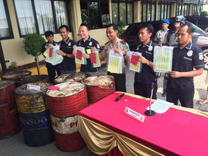 Polres Pelabuhan Tanjung Priok Ungkap Penjualan Solar Ilegal