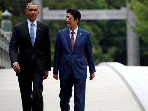 Presiden Obama dan PM Jepang Akan Kunjungi Pearl Harbor Akhir Desember Ini Presiden Obama dan PM Jepang Akan Kunjungi Pearl Harbor Akhir Desember Ini