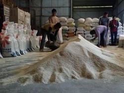 Bulog Siapkan 200 Ton Beras Untuk Operasi Pasar Mojokerto dan Jombang