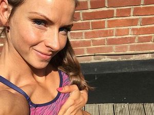 Hamil Naik 22 Kg, Wanita Ini Miliki Perut Six Pack 10 Bulan Pasca Melahirkan