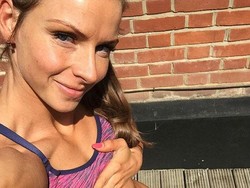 Hamil Naik 22 Kg, Wanita Ini Miliki Perut Six Pack 10 Bulan Pasca Melahirkan