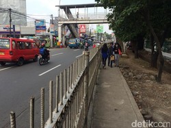 Dishub DKI akan Koordinasi dengan Kemenhub Soal JPO Berbayar di Tj Barat