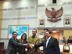 Mahfudz Siddiq Resmi Lengser dari Kursi Ketua Komisi I DPR