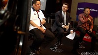 Alasan kedua merek ban tersebut menggandeng klub sepakbola asal Prancis itu sebagai salah satu strategi untuk memperluas ekspansi penjualan secara global.