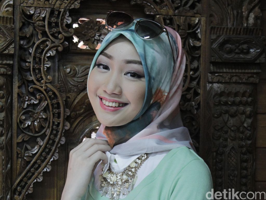 Content Creator Vina Muliana Beri Ilmu Pentingnya Personal Branding untuk Karier Content Creator Vina Muliana Beri Ilmu Pentingnya Personal Branding untuk Karier