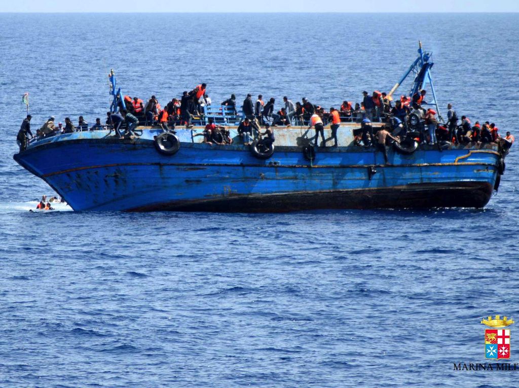 Hampir 200 Migran Terombang-ambing di Tengah Laut Libya