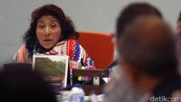 KKP Selamatkan 2 Hiu Paus di Maluku