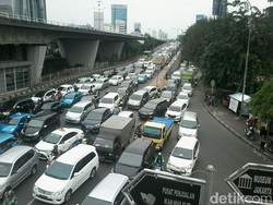 Angkutan Umum Solusi Melawan Macet dan Aturan Ketat Kepemilikan Mobil di Jepang