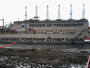 Melihat dari Dekat Kapal Genset Raksasa Asal Turki