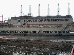 Melihat dari Dekat Kapal Genset Raksasa Asal Turki