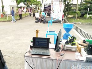 Keren, Sepatu Buatan Siswa SMK Bandung Ini Bisa Jadi Mesin Absensi