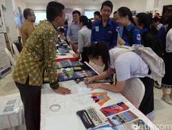Summer Course Jadi Senjata Agar Pelajar Laos Mengenal Indonesia