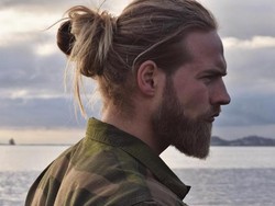 Foto: Lasse Matberg, Letnan Tampan Asal Norwegia yang Bikin Heboh Instagram