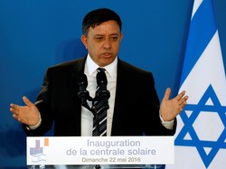 Protes Penggantian Menteri Pertahanan, Menteri Lingkungan Israel Mundur