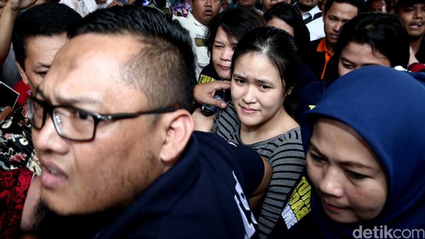 Jessica Dibawa Jaksa ke Rutan Pondok Bambu