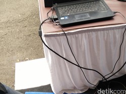 Sepatu Absensi Buatan Pelajar SMK di Bandung Ini Pakai Produk Cibaduyut