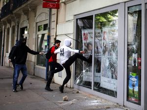 Demo Rusuh di Prancis