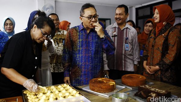 Zulkifli Hasan Kunjungi Rutan Pondok Bambu