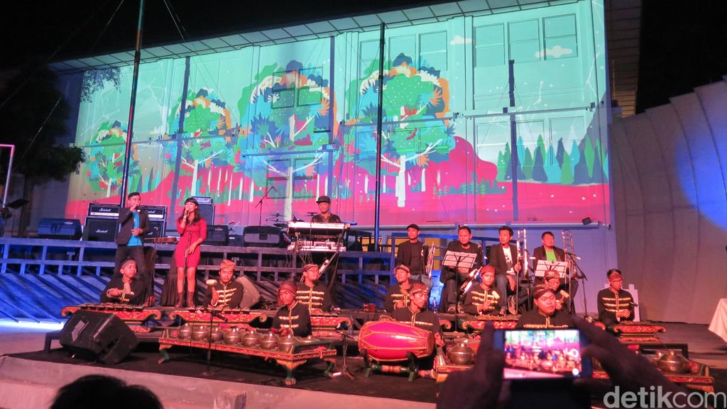 Malam Pembukaan Mandiri ART|JOG|9 Malam Pembukaan Mandiri ART|JOG|9