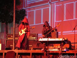 Semendelic & Kawanan Ramaikan Pembukaan Mandiri ART|JOG|9