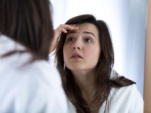 Lingkar Hitam Mata dan Masalah Kulit yang Jadi Pertanda Stres Lingkar Hitam Mata dan Masalah Kulit yang Jadi Pertanda Stres