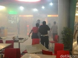 Diduga Tabung Gas di Food Court Meleduk, Mal Royal Plaza Dipenuhi Asap