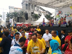 Cara Menkeu Bambang Promosikan Layanan Pajak, Main Basket sampai Lari 5K