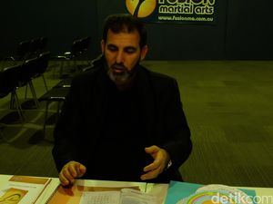 Kesulitan Warga Muslim Victoria Mengajarkan Anak Membaca Alquran