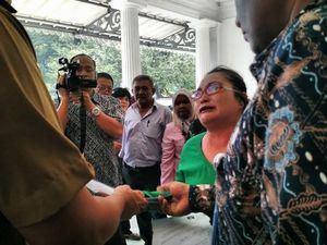 Pekerja Harian Lepas yang Diduga Berbohong Mengaku Kumpulkan KTP untuk Ahok