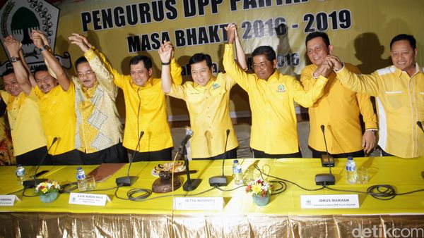 Novanto Umumkan Nama-nama Pengurus Golkar