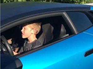 Bocah 11 Tahun Tantang Adu Kecepatan Pakai Lamborghini Huracan