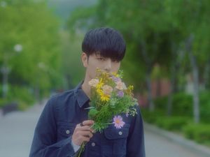 Dibuat Jatuh Cinta oleh iKON Lewat WYD