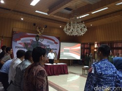 Buka Pendidikan Bela Negara, Luhut: Kita Tak Akan Pernah Memaafkan PKI