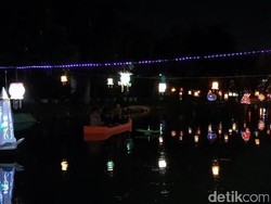 HUT Surabaya, Sungai Kalidami Makin Cantik Dihiasi Lampion