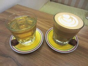 Coffee World: Menghirup Cafe Latte yang Wangi Ditemani Churros Cokelat Coffee World: Menghirup Cafe Latte yang Wangi Ditemani Churros Cokelat