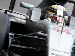 Lewis Hamilton Jadi yang Tercepat