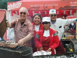 Sate Ayam dan Nasi Campur Laris Diantre Warga London