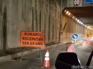 Imbas Galian Air di Jalan Raya Serang, Lalin Tol Arah Merak Macet 10 Km