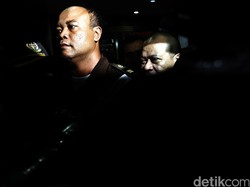 Pengacara: La Nyalla Tolak Tandatangani BAP dan Penahanan di Kejagung