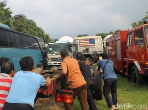 Di Balik Lelang Truk Harta Rampasan Negara yang Hanya Laku 14 Juta Perak